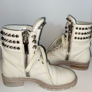White Winter Spikes Flat Boots